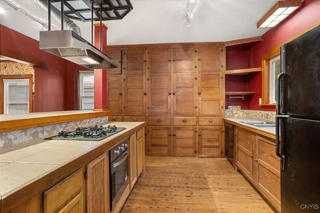 $299,000 | 109 Avondale Place, Syracuse, NY 13210