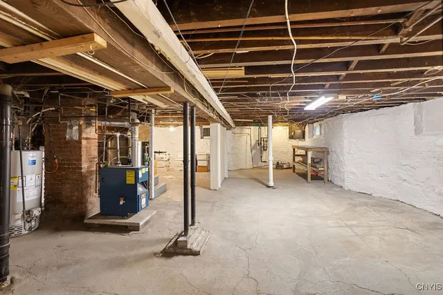 $299,000 | 109 Avondale Place, Syracuse, NY 13210