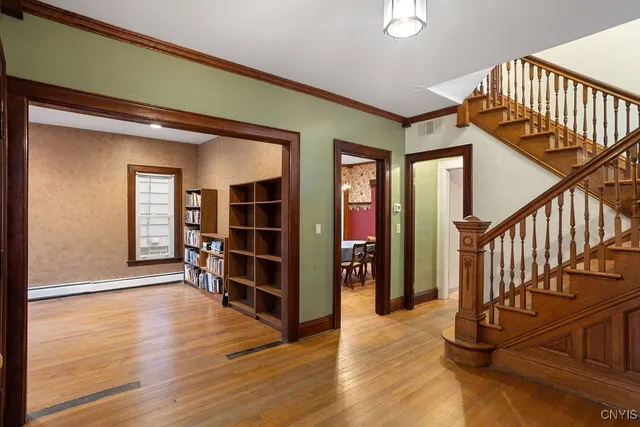 $299,000 | 109 Avondale Place, Syracuse, NY 13210