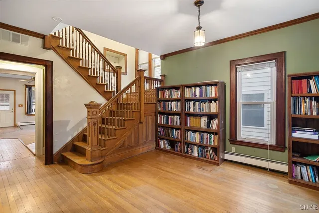 $299,000 | 109 Avondale Place, Syracuse, NY 13210