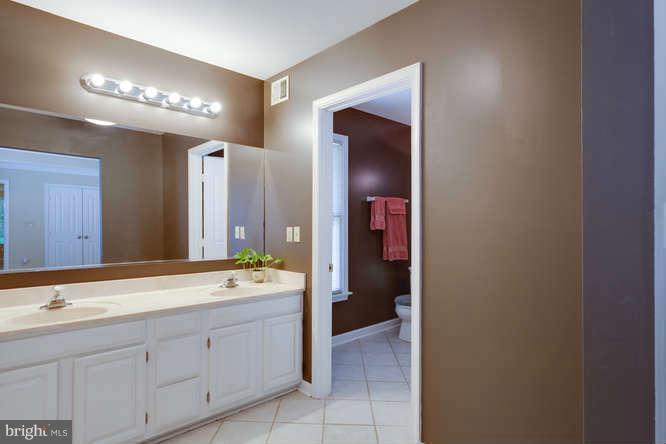 1716 Mountain Road Haymarket, VA 20169 - Photo 16 of 30 Bath (Master)