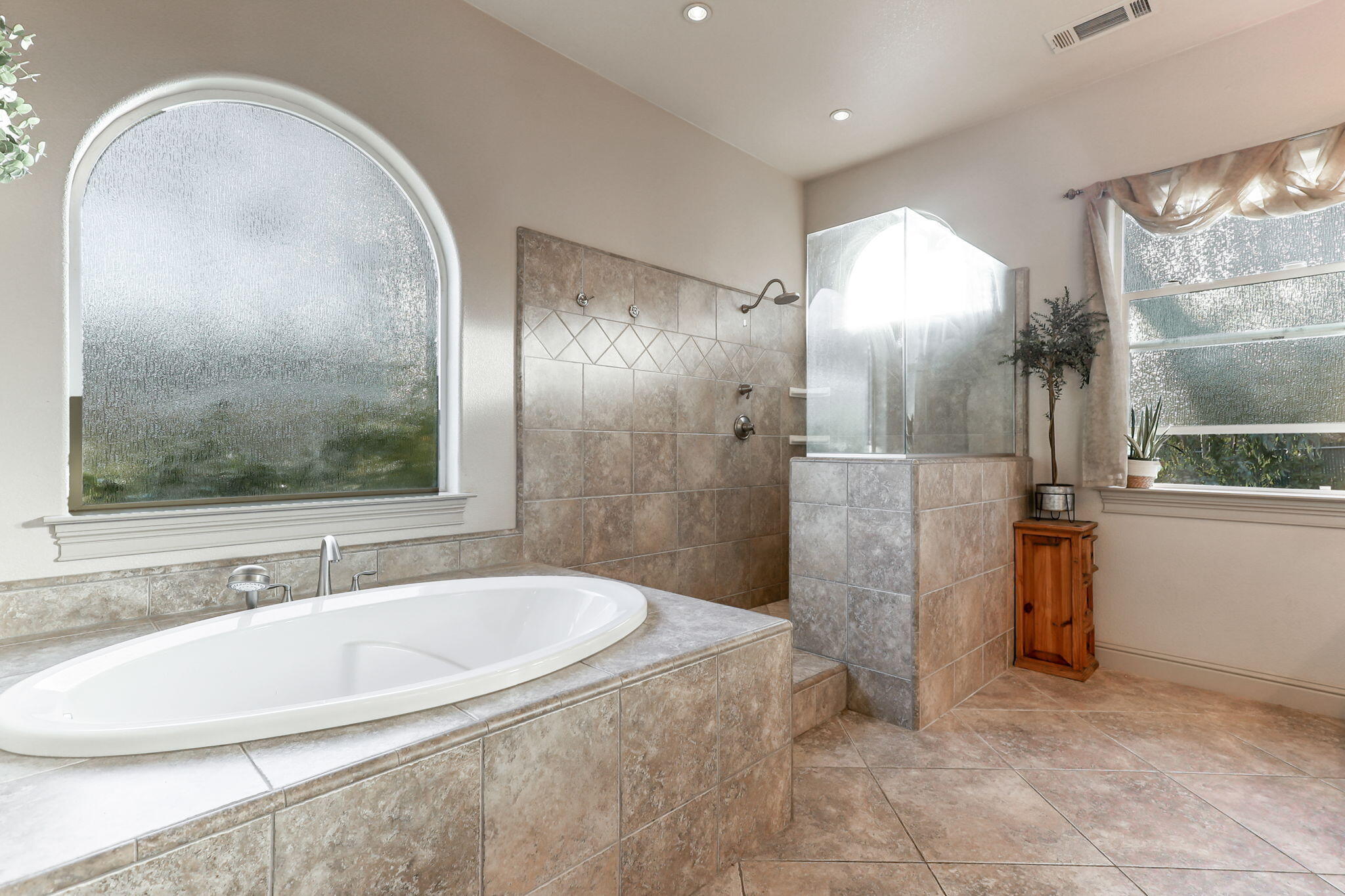 9271 Placer Road Redding, CA 96001 - Photo 29 of 45 a bathroom with a sink and a mirror