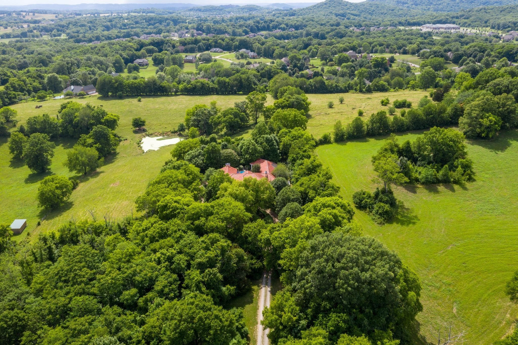 1029 Tulloss Road Franklin, TN 37067 - Photo 2 of 30 Gallery Image 2