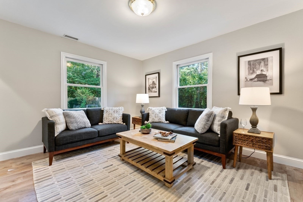 29 Virginia Road Natick, MA 01760 - Photo 10 of 28 Gallery Image 10