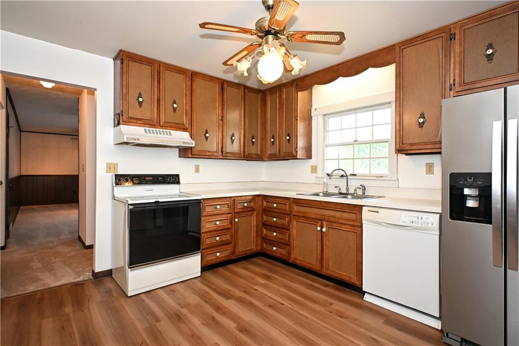 409 Todd Farm Road Rostraver Township, PA 15012 - Photo 9 of 44