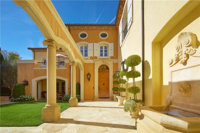 a view of a garden with plants