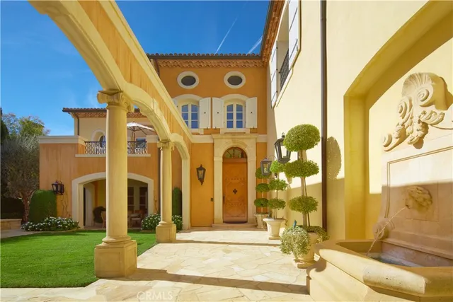a view of a garden with plants