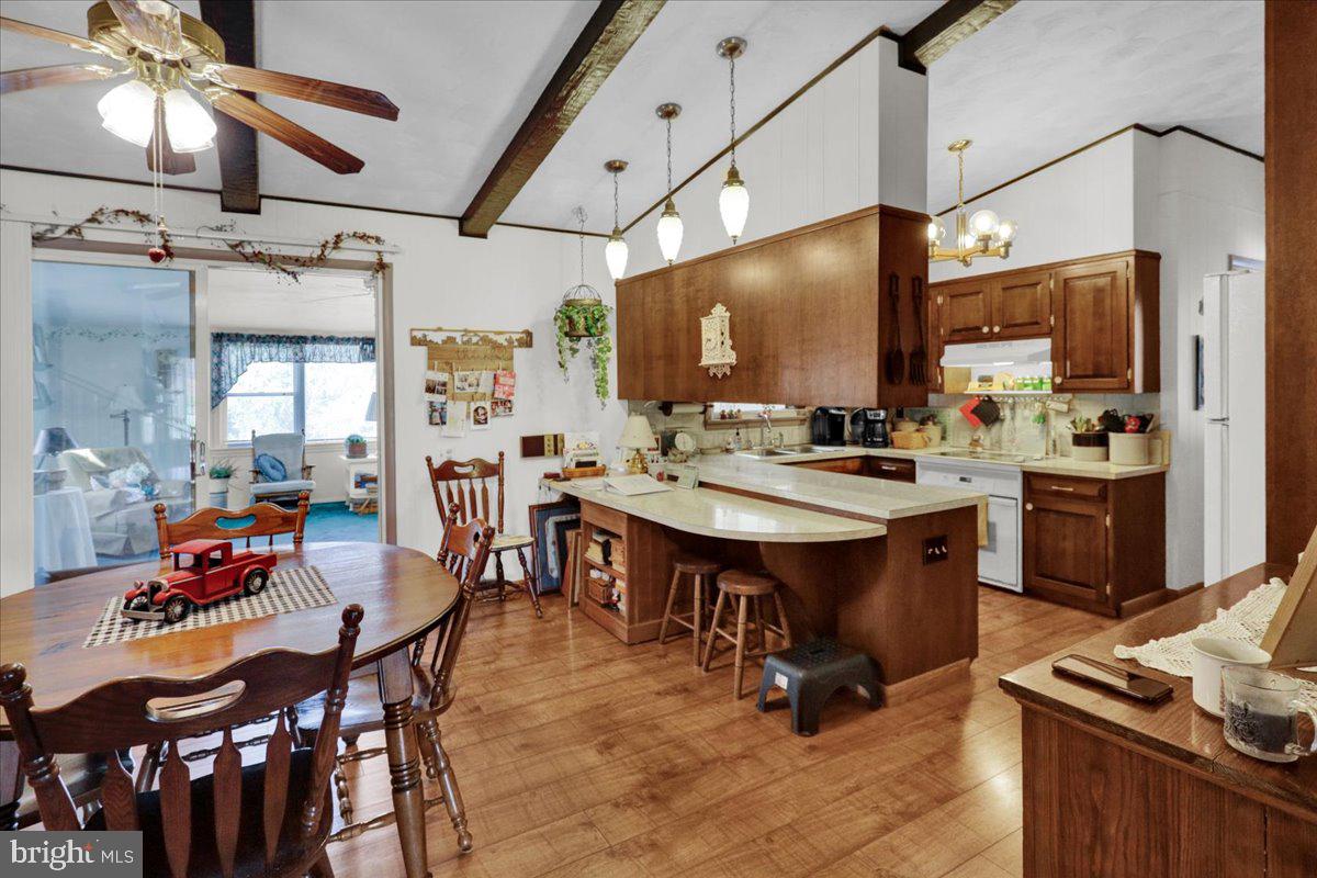 329 Gates Road Hershey, PA 17033 - Photo 13 of 34 Breakfast bar area