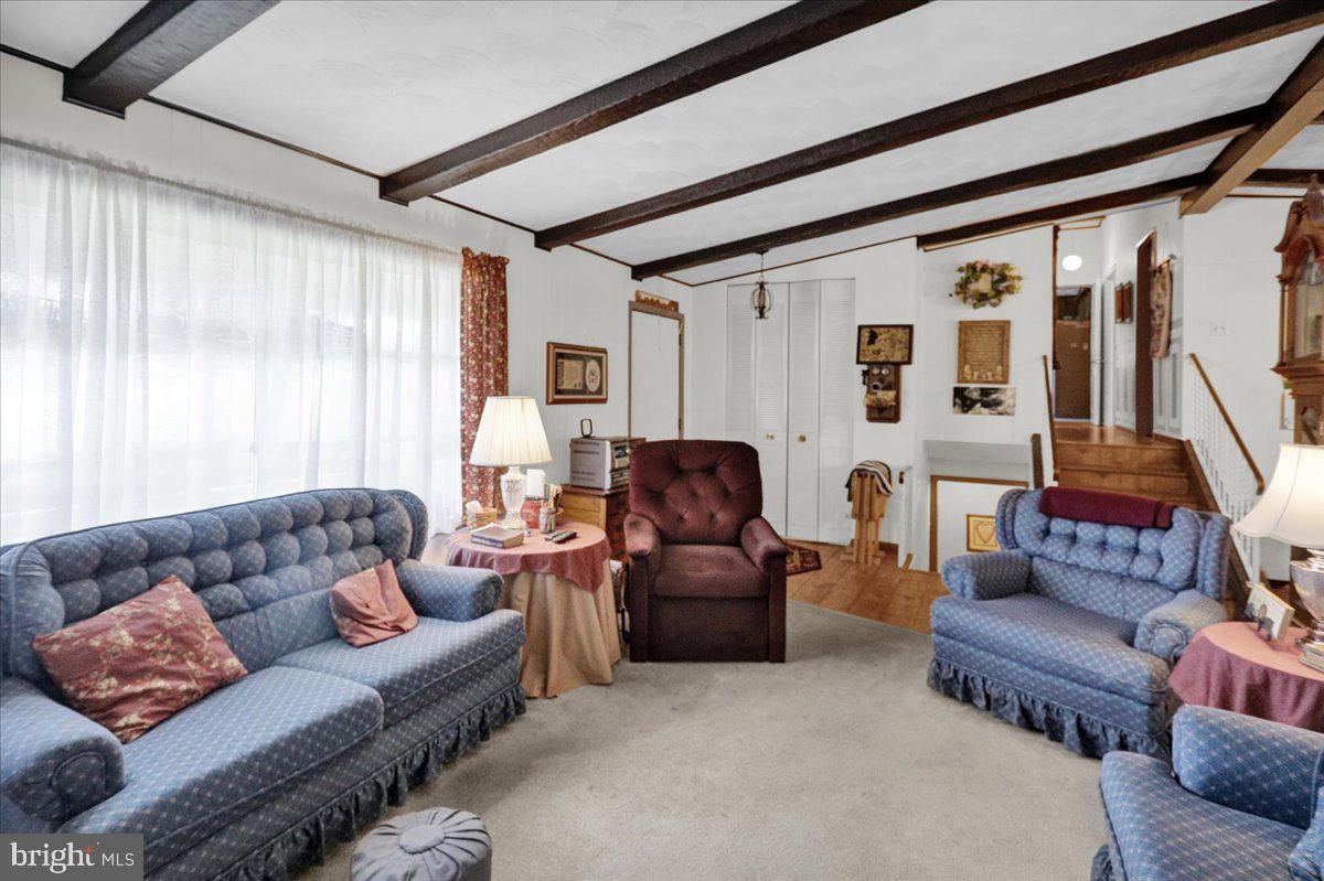 329 Gates Road Hershey, PA 17033 - Photo 9 of 34 Gallery Image 9
