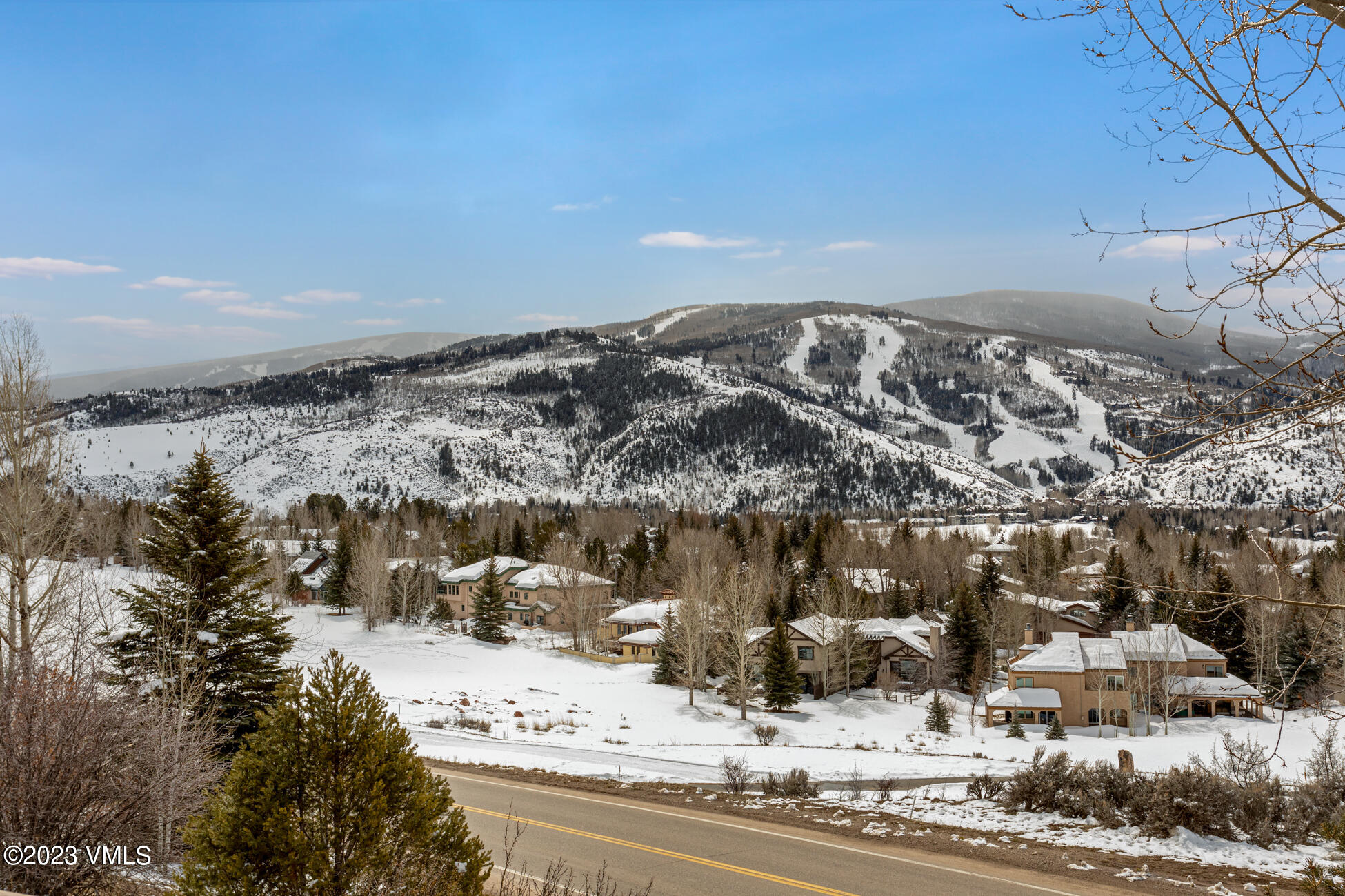 751 Singletree Road, Unit 1 Edwards, CO 81632 - Photo 2 of 16 a view of a very nice looking yard
