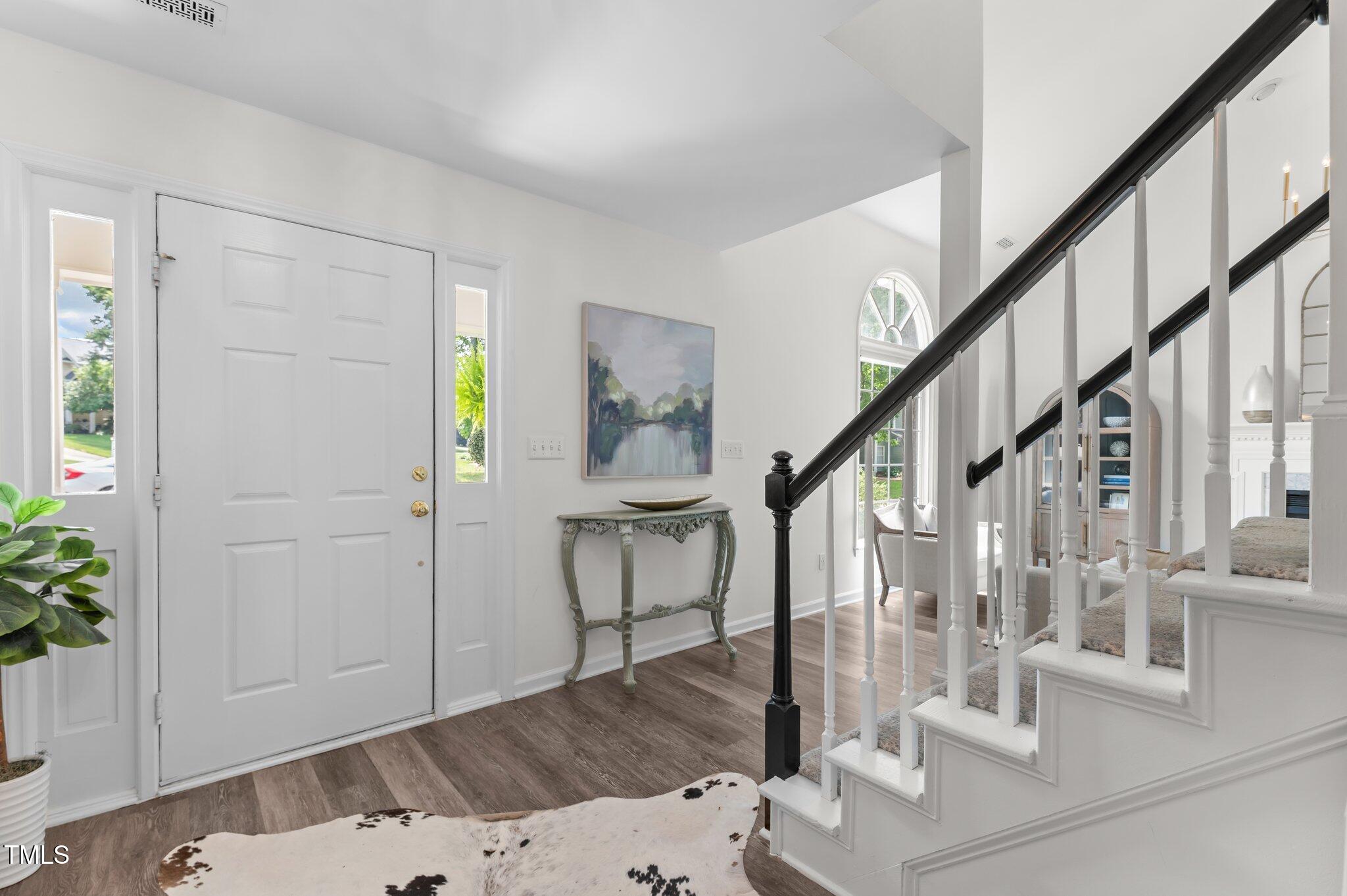 12117 Inglehurst Drive Raleigh, NC 27613 - Photo 6 of 29 34-web-or-mls-DSC_9643
