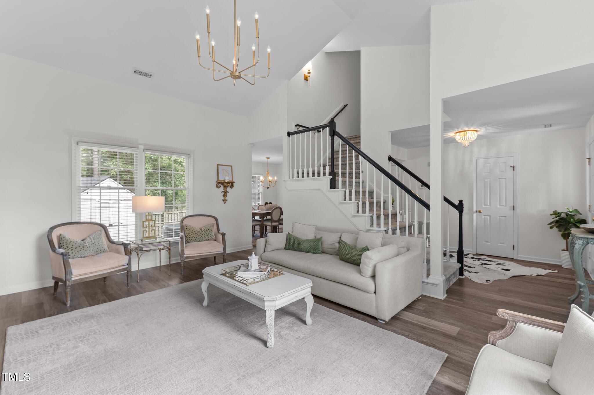 12117 Inglehurst Drive Raleigh, NC 27613 - Photo 8 of 29 47-web-or-mls-DSC_9682