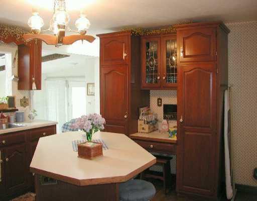320 Frye Farm Road Greensburg, PA 15601 - Photo 4 of 8 Kitchen.