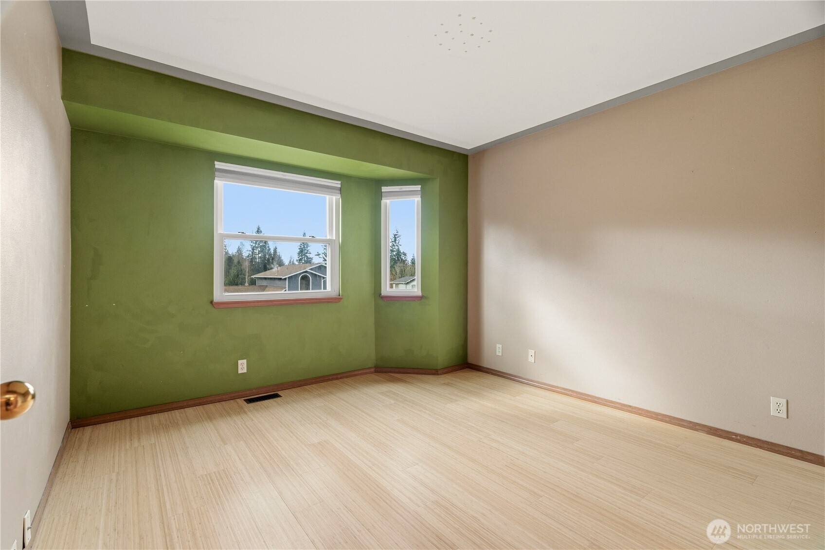 2401 185th Place Southeast Bothell, WA 98012 - Photo 25 of 36 a view of empty room with window