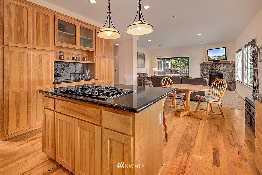 102 Northwest 6th Street Renton, WA 98057 - Photo 11 of 20