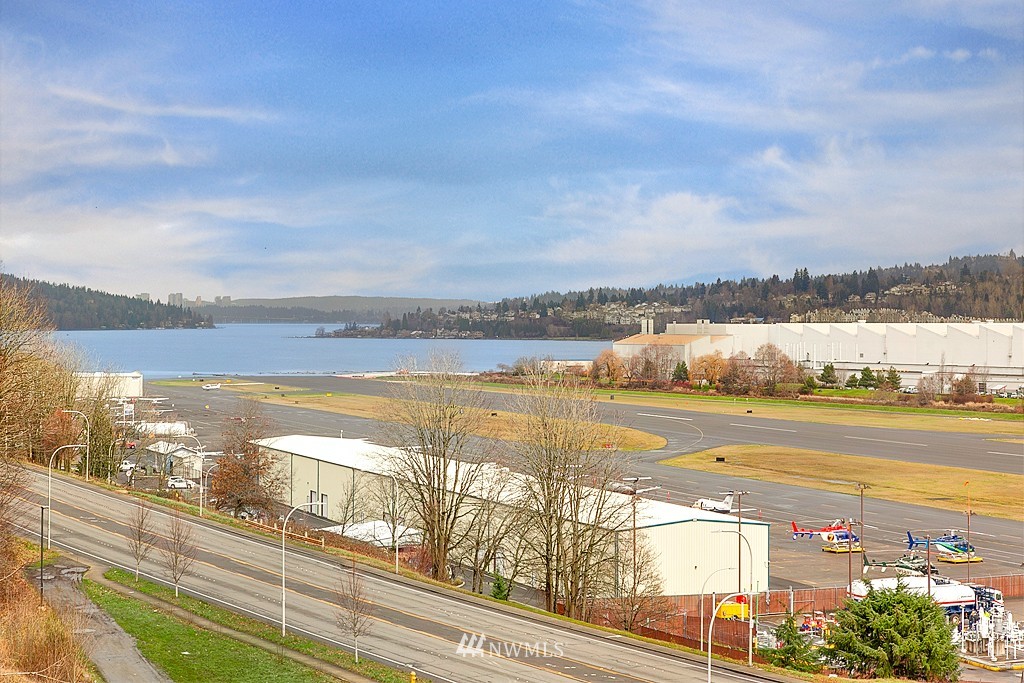 102 Northwest 6th Street Renton, WA 98057 - Photo 5 of 20