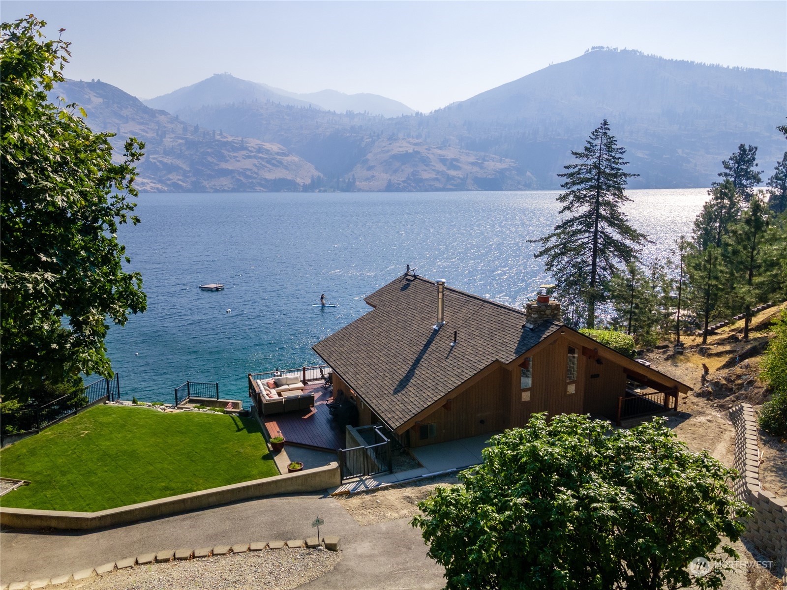 16518 South Lakeshore Road Chelan, WA 98816 - Photo 8 of 37 Gallery Image 8