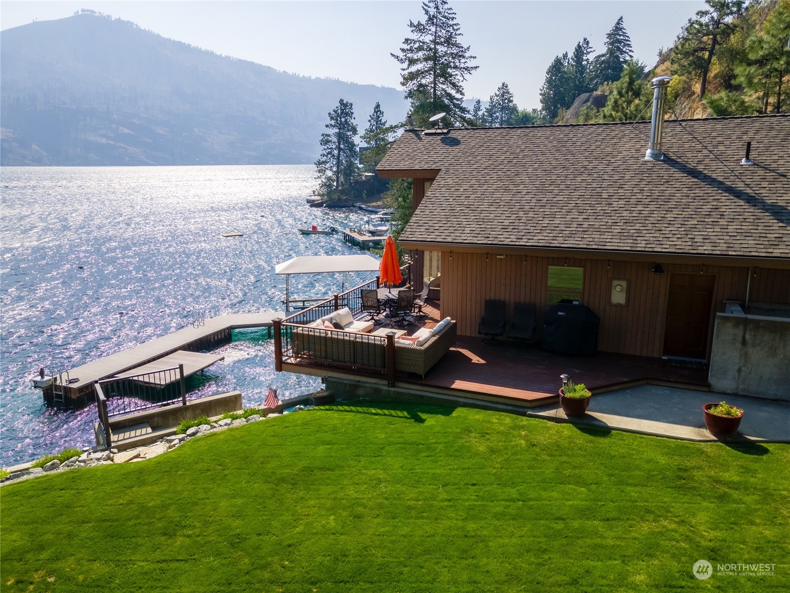 16518 South Lakeshore Road Chelan, WA 98816 - Photo 9 of 37 Gallery Image 9