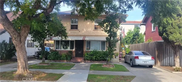 $815,000 | 411 East 8th Street, Long Beach, CA 90813