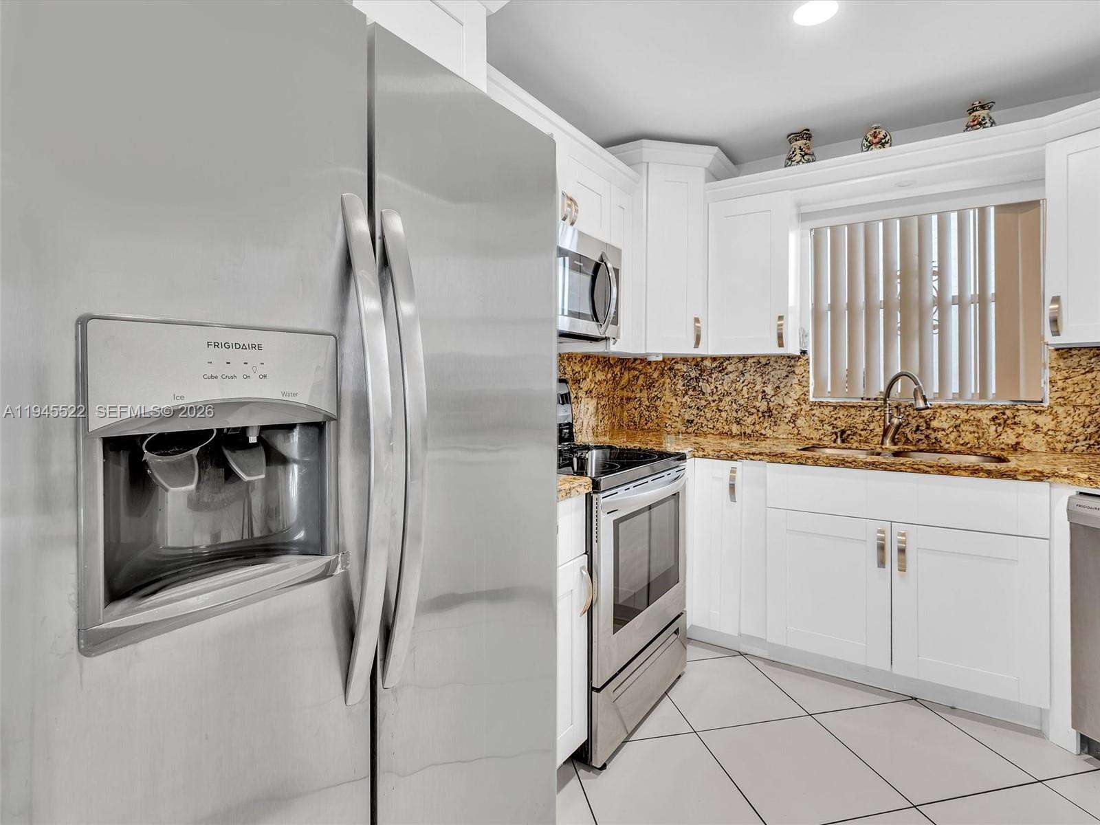 1750 West 46th Street, Unit 404 Hialeah, FL 33012 - Photo 11 of 42