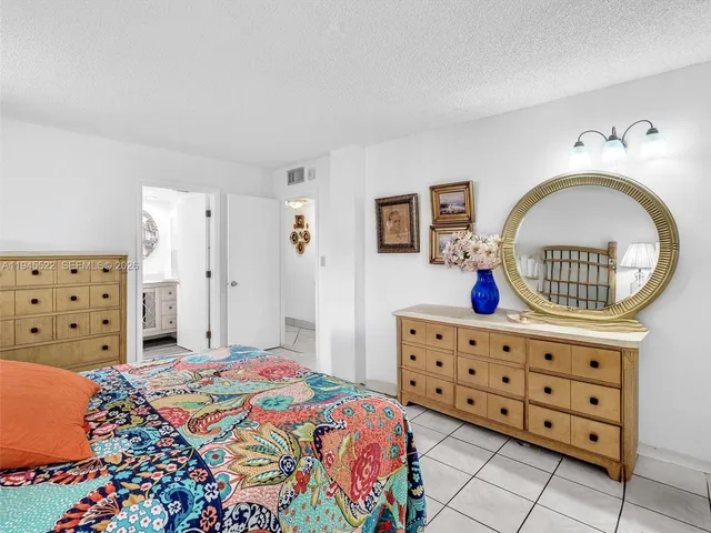 $265,000 | 1750 West 46th Street, Unit 404, Hialeah, FL 33012