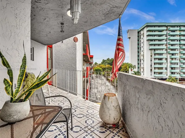 $265,000 | 1750 West 46th Street, Unit 404, Hialeah, FL 33012
