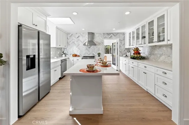 $5,200 | 302 Cleveland Drive, Huntington Beach, CA 92648