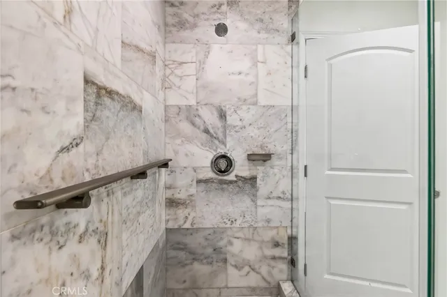 $5,200 | 302 Cleveland Drive, Huntington Beach, CA 92648