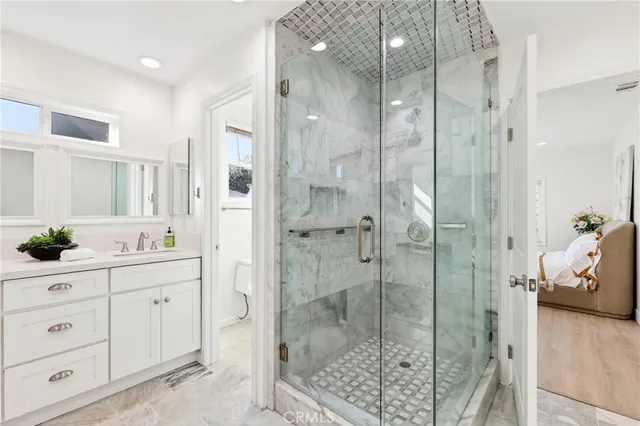 $5,200 | 302 Cleveland Drive, Huntington Beach, CA 92648