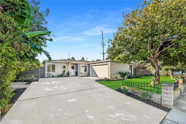 $5,200 | 302 Cleveland Drive, Huntington Beach, CA 92648