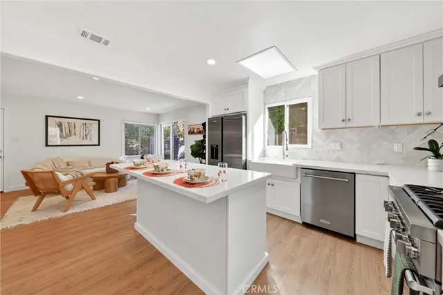 $4,950 | 302 Cleveland Drive, Huntington Beach, CA 92648