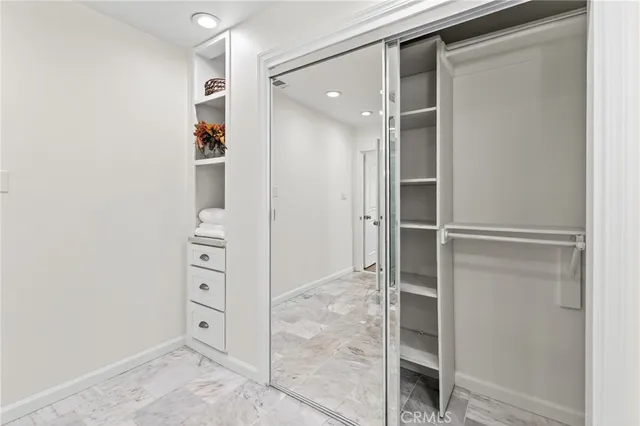 $5,200 | 302 Cleveland Drive, Huntington Beach, CA 92648