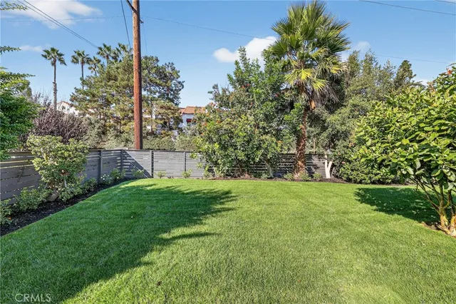 $5,200 | 302 Cleveland Drive, Huntington Beach, CA 92648