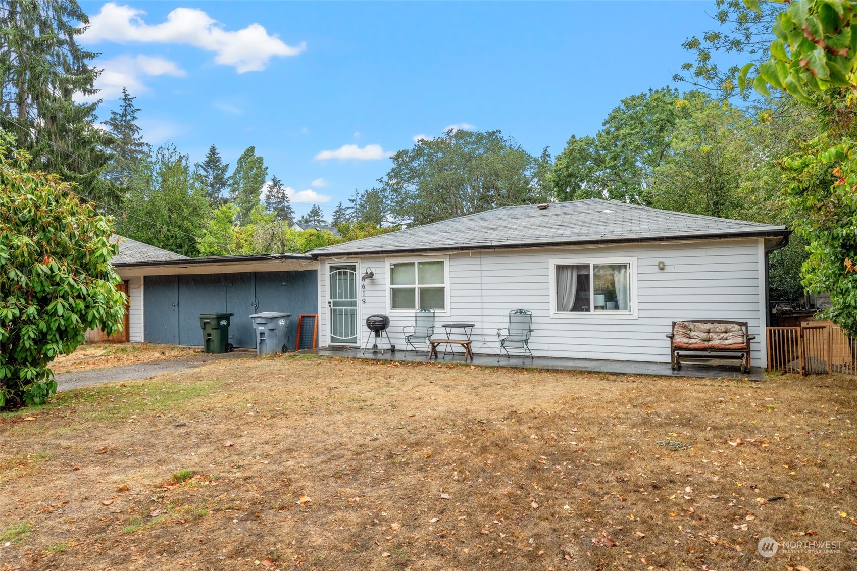 9641 Meadow Road Southwest Lakewood, WA 98499 - Photo 16 of 32