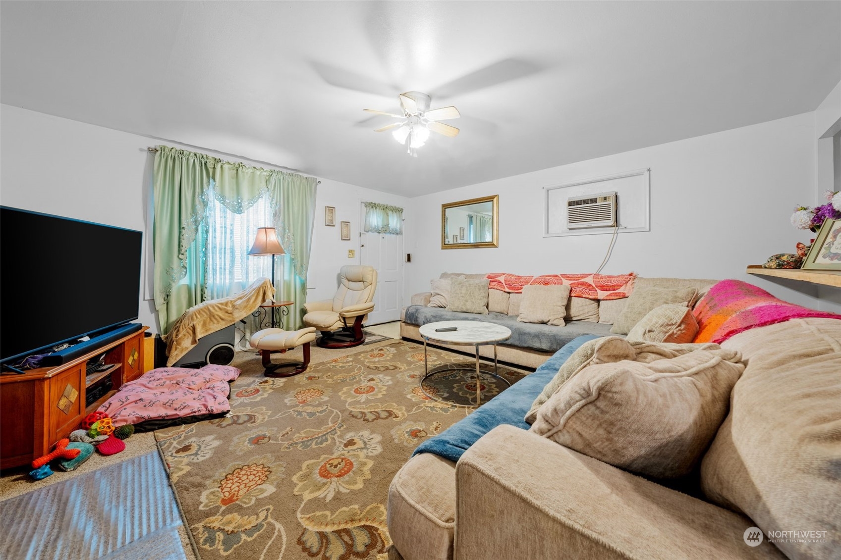 9641 Meadow Road Southwest Lakewood, WA 98499 - Photo 19 of 32