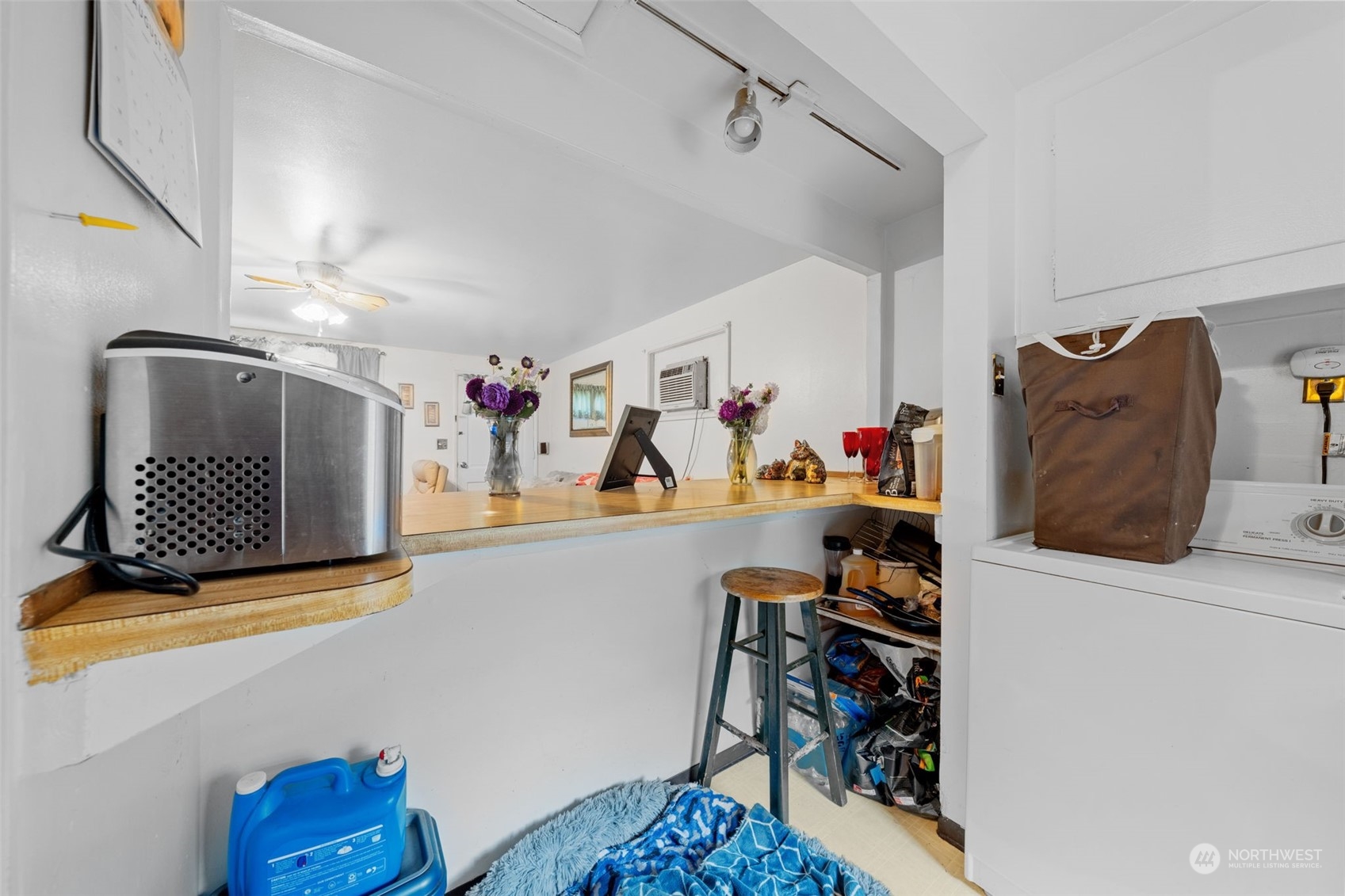 9641 Meadow Road Southwest Lakewood, WA 98499 - Photo 22 of 32