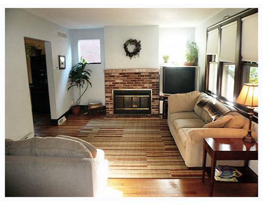 2917 Fernwald Road Pittsburgh, PA 15217 - Photo 2 of 18 Living Room.