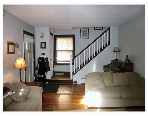 2917 Fernwald Road Pittsburgh, PA 15217 - Photo 3 of 18 Living Room.