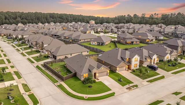 $320,000 | 907 Youth Water Road, Montgomery, TX 77316