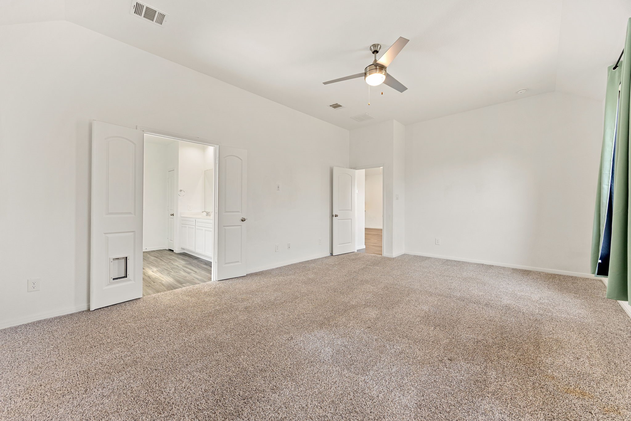 907 Youth Water Road Montgomery, TX 77316 - Photo 13 of 31