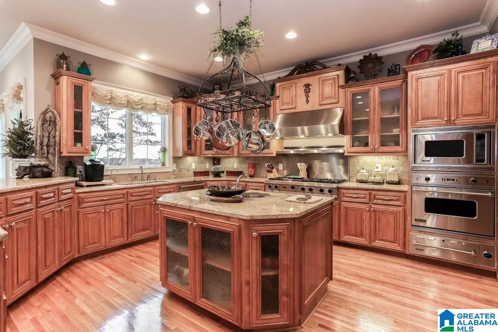 680 Mohawk Trail Ohatchee, AL 36271 - Photo 4 of 50