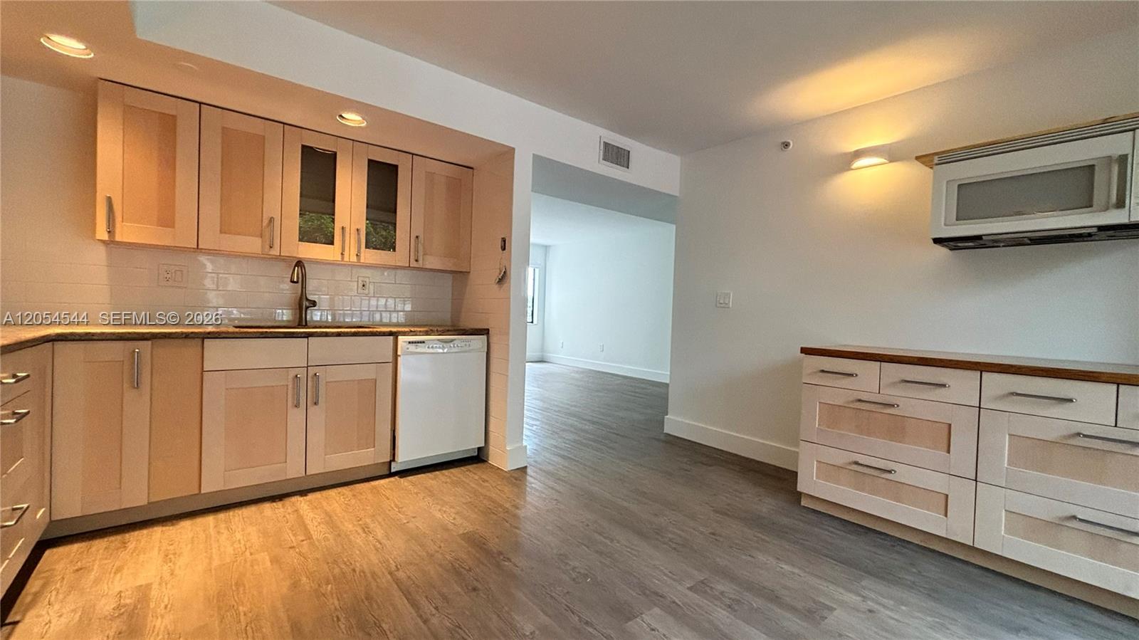 8540 Southwest 133rd Avenue Road, Unit 219 Miami, FL 33183 - Photo 7 of 32 Gallery Image 7