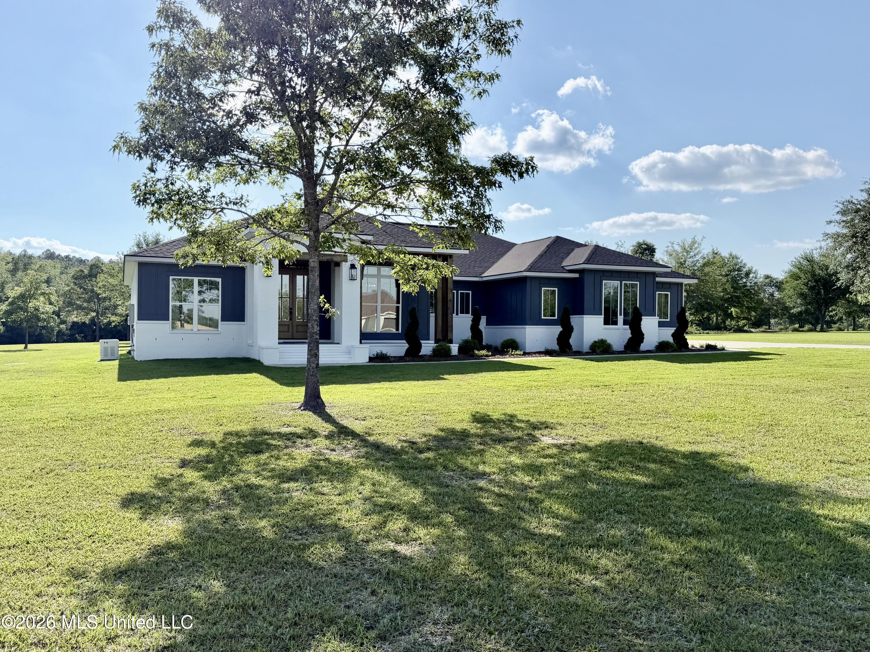 2410 Timber Lane Lucedale, MS 39452 - Photo 3 of 51 IMG_4563
