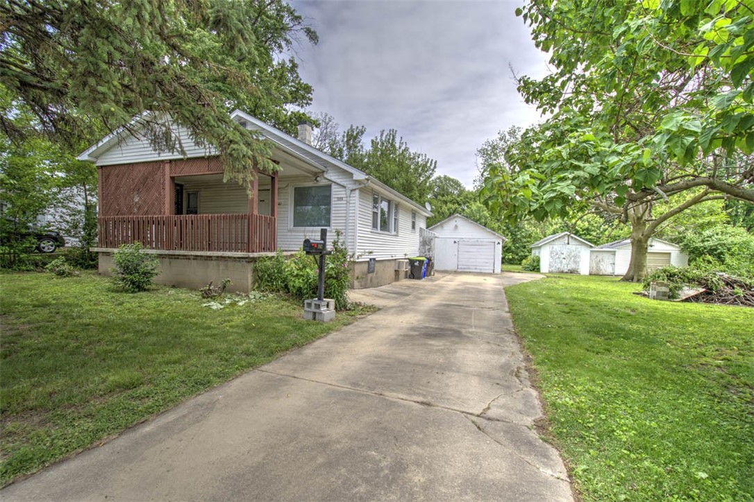 1042 North 33rd Street Decatur, IL 62521 - Photo 6 of 31