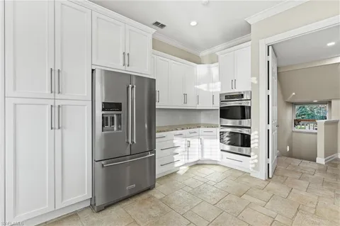 $2,499,000 | 1495 Gordon River Lane, Naples, FL 34104