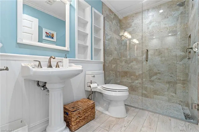 $2,499,000 | 1495 Gordon River Lane, Naples, FL 34104