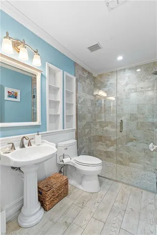 $2,499,000 | 1495 Gordon River Lane, Naples, FL 34104