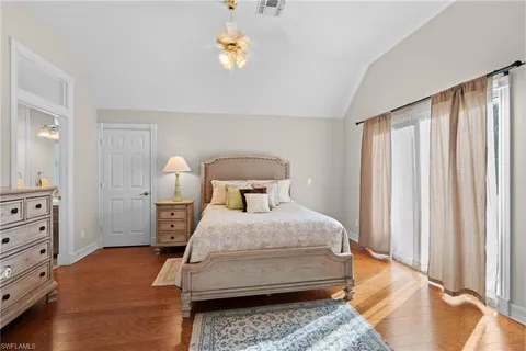 $2,499,000 | 1495 Gordon River Lane, Naples, FL 34104