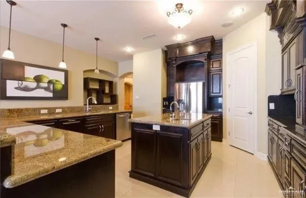 $1,078,000 | 4604 Tyler Avenue, McAllen, TX 78503