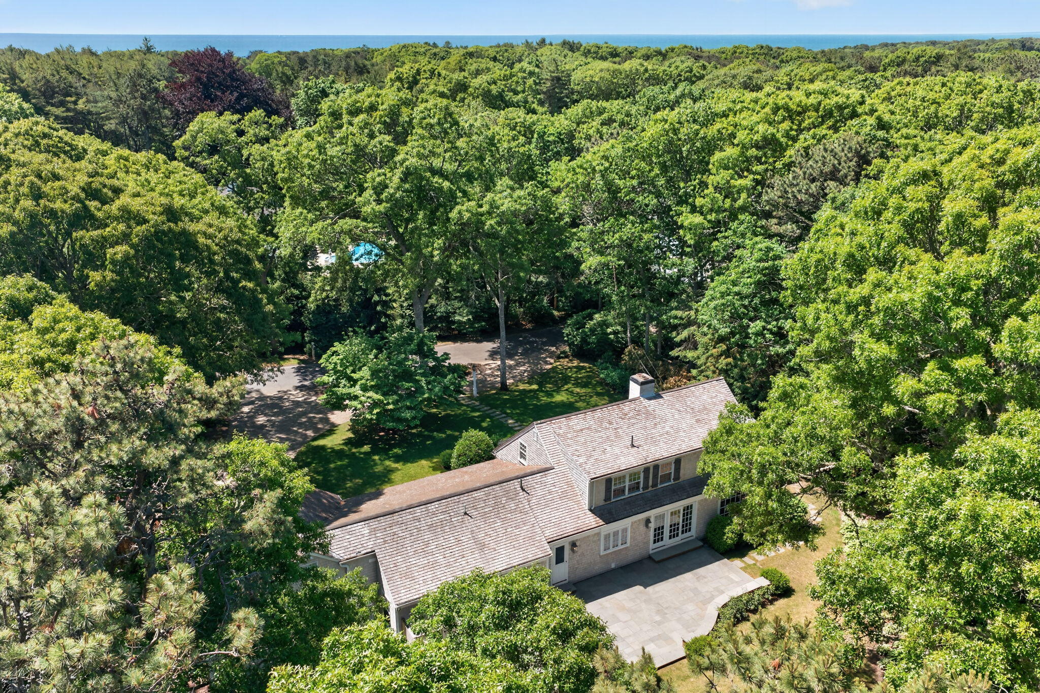106 Hathaway Road Osterville, MA 02655 - Photo 23 of 31 61-BDJI_20260609225558_0025_D